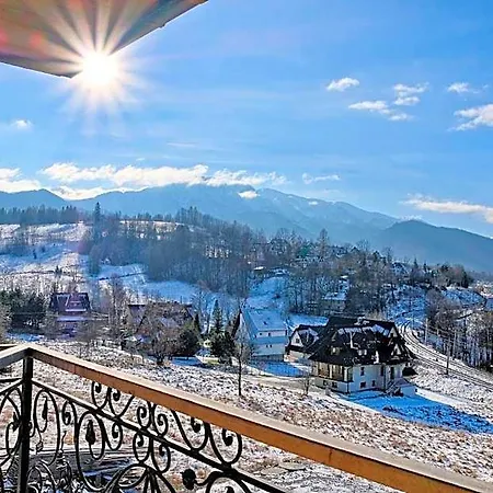 Maciejka, Odkryj-zakopane Couette-café